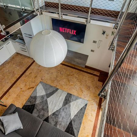 Loft Elegante In Centro Milano In Zona Signorile - Davanti Alla Metro エクステリア 写真