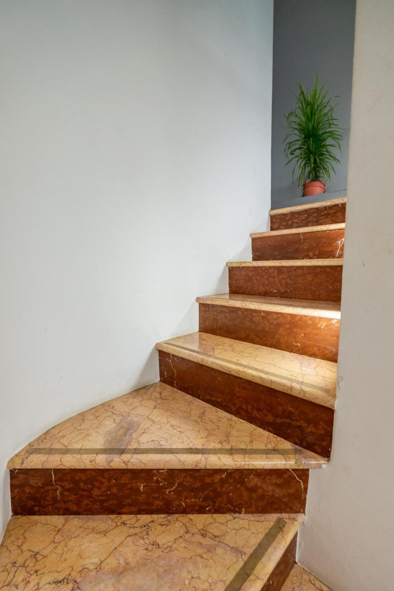 Loft Elegante In Centro Milano In Zona Signorile - Davanti Alla Metro エクステリア 写真