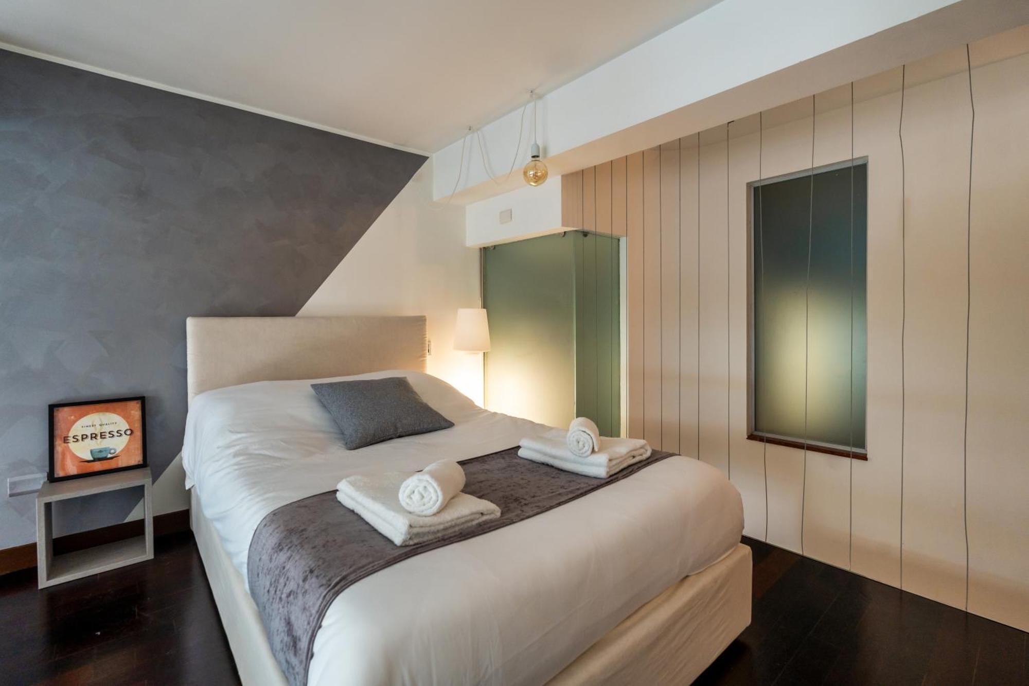 Loft Elegante In Centro Milano In Zona Signorile - Davanti Alla Metro エクステリア 写真