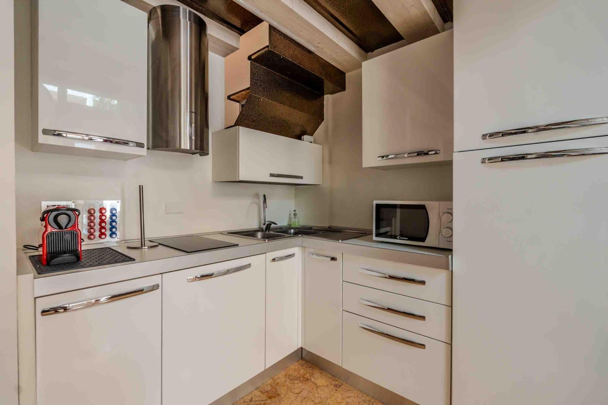 Loft Elegante In Centro Milano In Zona Signorile - Davanti Alla Metro エクステリア 写真